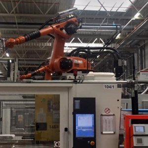 Výrobní firmy zvyšují investice do robotů. Trendu se drží i řada podniků v Olomouckém kraji